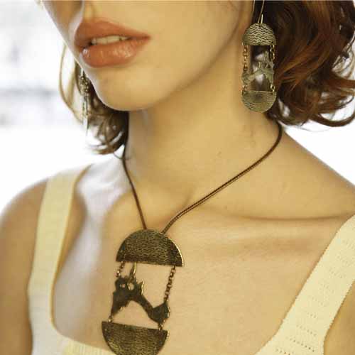 COLLAR MEDIA LUNA CADENA BRONCE